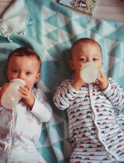 Le matériel pour les jumeaux