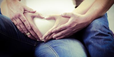 Moulage de ventre : meilleur moyen d’immortaliser sa grossesse