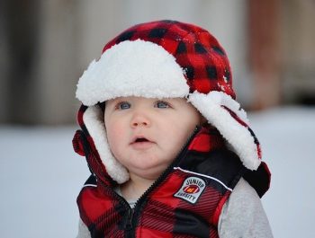 Comment prendre soin de la peau délicate de votre bébé en hiver ?